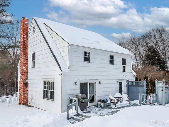 2nd image of 16A Pole Bridge Road