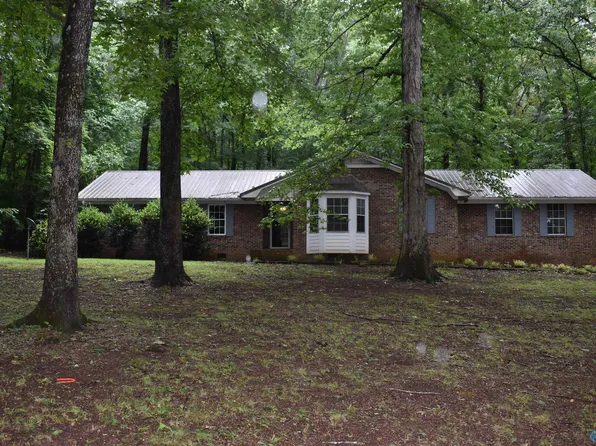 (undisclosed Address), Fort Payne, AL 35967