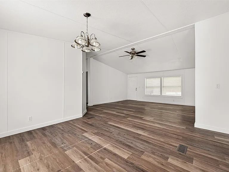 6018 Barney Ln — Photo 14
