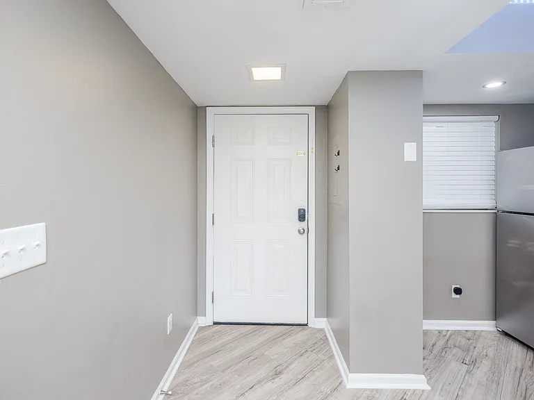 1208 Windsong Cir — Photo 25