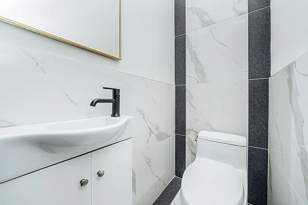 Rented by Nooklyn NYC LLC | media 8