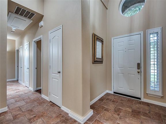 4th image of 3805 Amberglow Ct