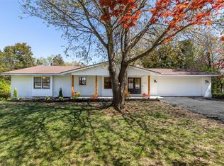 27 Ridgewood Dr, Hillsboro, MO 63050