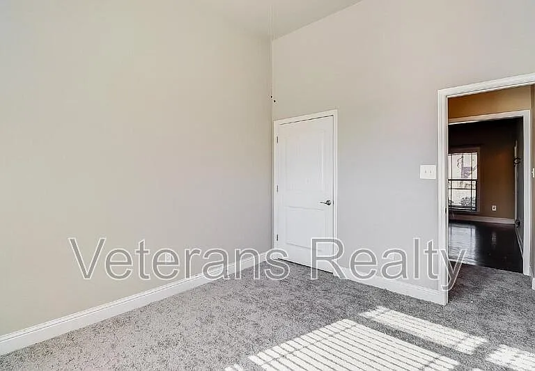 954 Old Towne St — Photo 17