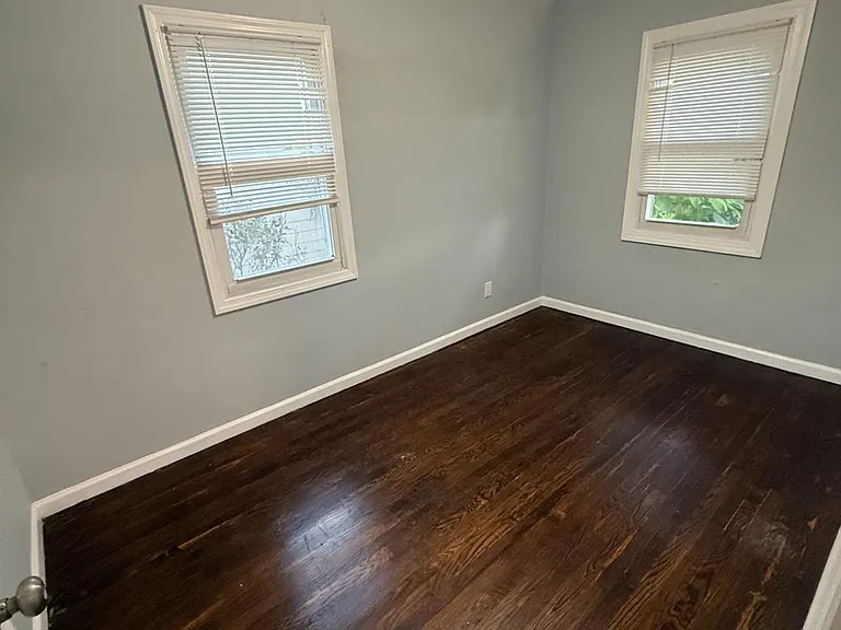 43 Crampton Ave — Photo 10