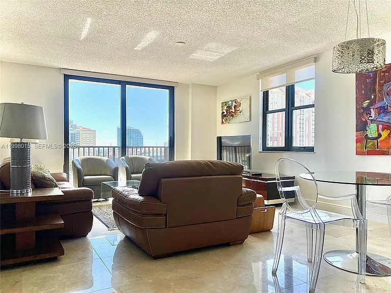 651 Okeechobee Blvd #811 — Photo 8