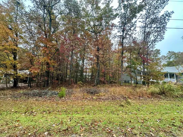 2011 Okmulgee Ln, Crossville, TN 38572