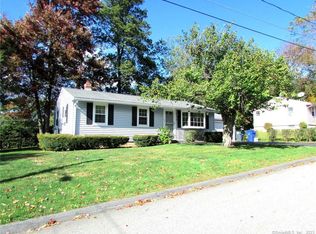 45 Deruyter Dr, Torrington, CT 06790
