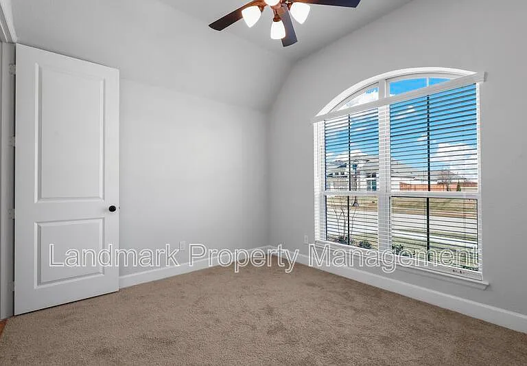 1824 Buckeye Ln — Photo 5