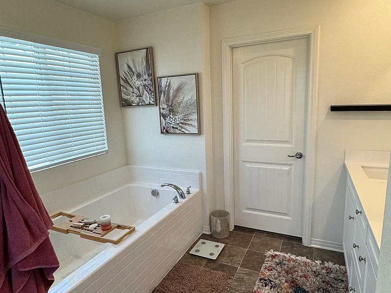 Wyndham Ln — Photo 19