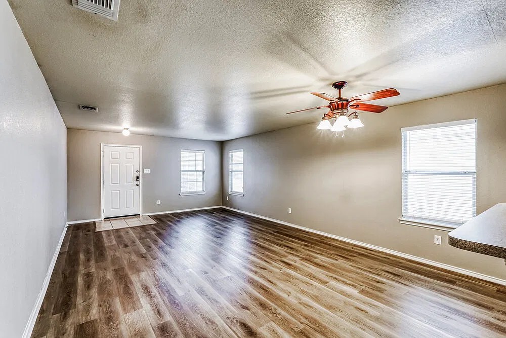 4 bed, 2.0 bath, 1680 sqft, $1,775 — Photo 4