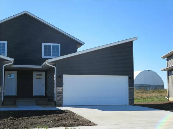 4220 Mourning Dove Dr, Waterloo, IA 50702