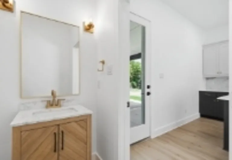 3321 S University Dr — Photo 11