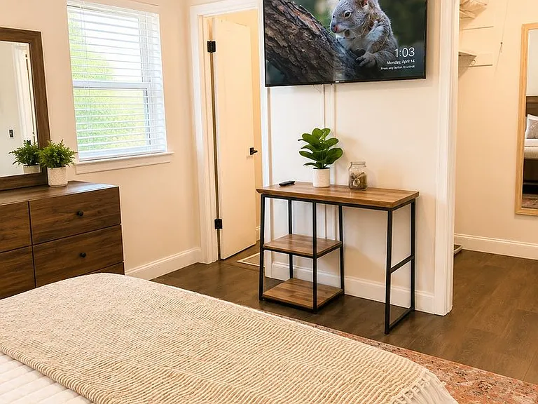 9002 Lodge Ct — Photo 11