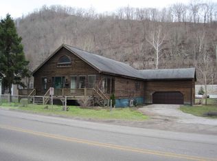 12029 Maccorkle Ave, Chesapeake, WV 25315