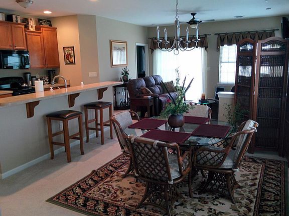 3rd image of 916 Lantern Dr #L-0091
