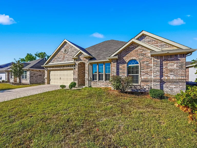 717 Jennie Marie Cir — Photo 29