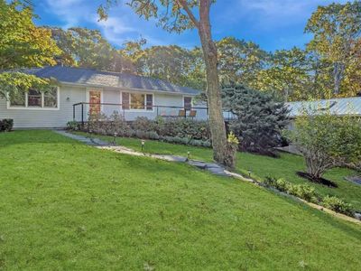 2 Captains Walk, East Hampton, NY, 11937
