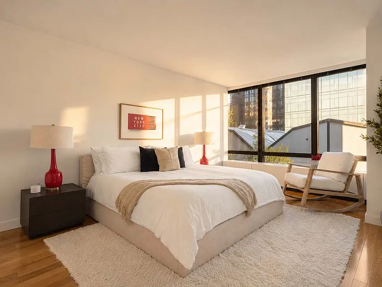 1113 York Ave #3B — Photo 6