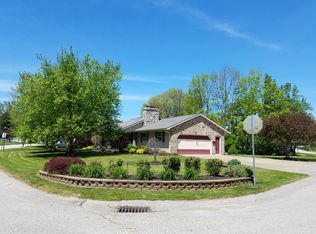 241 Harbor Rd, Erie, PA 16511