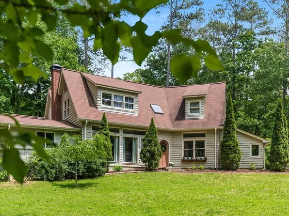 1545 Tomlin Trl, Woodstock, GA 30188