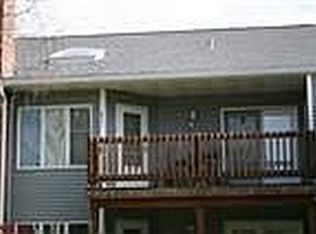 815 King Dr, Saint Charles, MO 63303