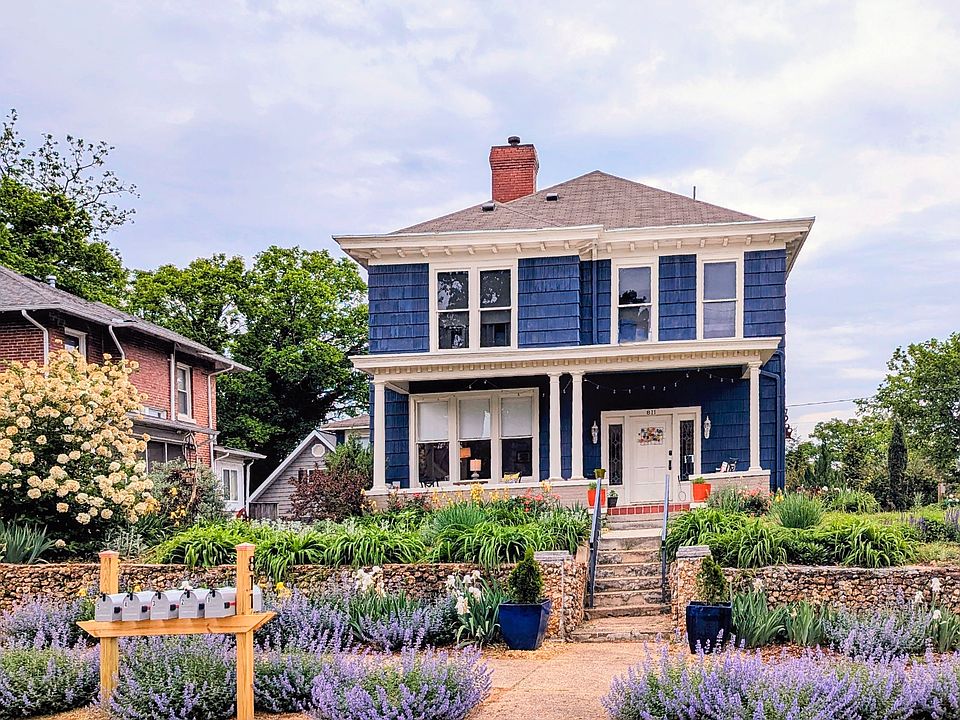 1st image of 811 Mississippi Ave #4