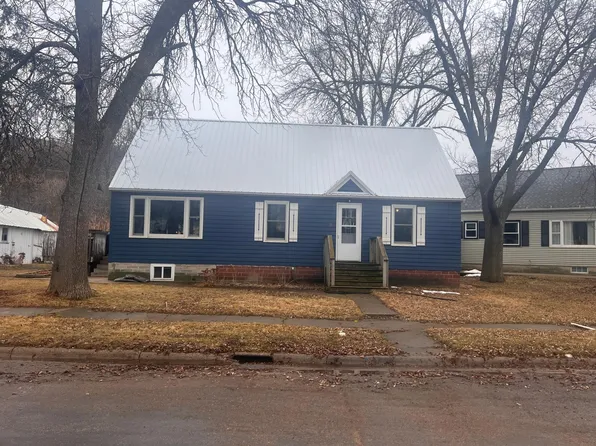 202 Grant St S, Lake Benton, MN 56149