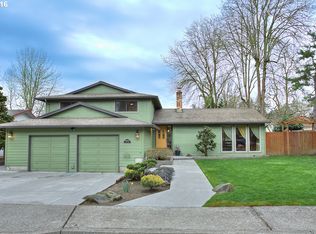 20040 NW Paulina Dr, Portland, OR 97229