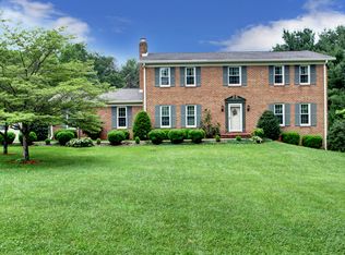 24240 Hipsley Mill Rd, Laytonsville, MD 20882