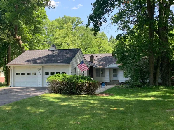 4442 Congdon Dr, Williamston, MI 48895