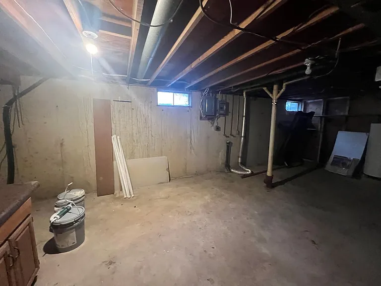 1760 Fairmont Dr — Photo 7