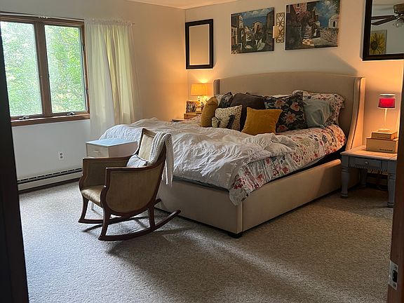 Primary suite bedroom.