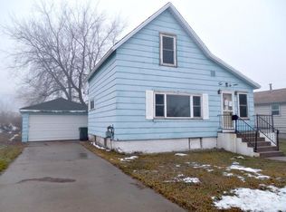 217 N 9th St, Escanaba, MI 49829