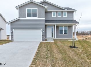 1355 Cedar St, Waukee, IA 50263