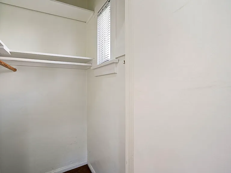 2251 Felspar St — Photo 6