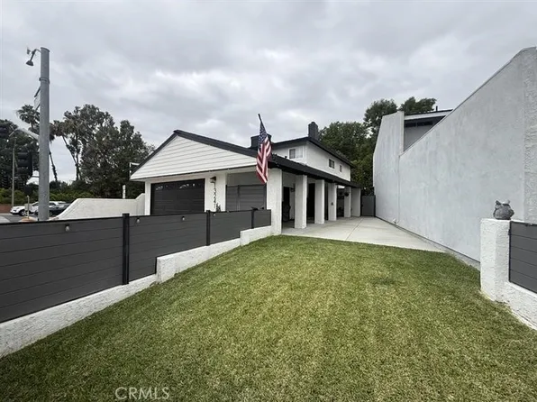 13241 Oakwood Ln, La Mirada, CA 90638