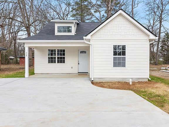 2nd image of 119 N Moore North Rd