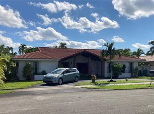 10452 SW 21st St, Miami, FL 33165