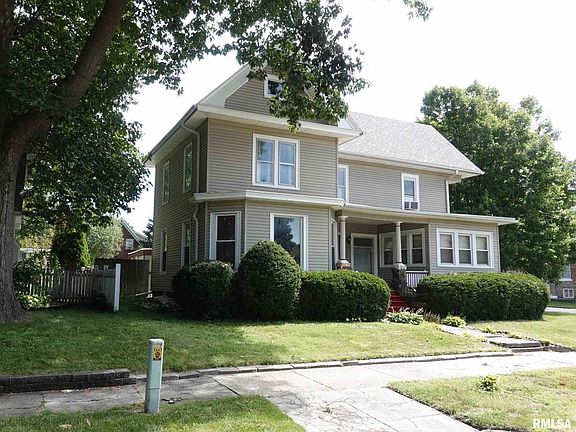 3rd image of 913 N Prairie St