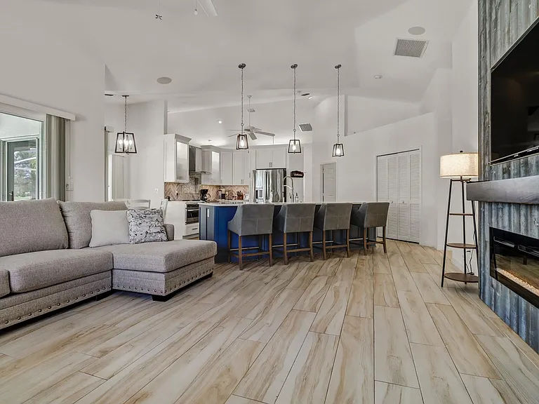 196 Palmetto Dunes Cir — Photo 12