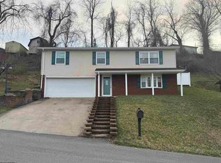 1817 Vernon Dr, Fairmont, WV