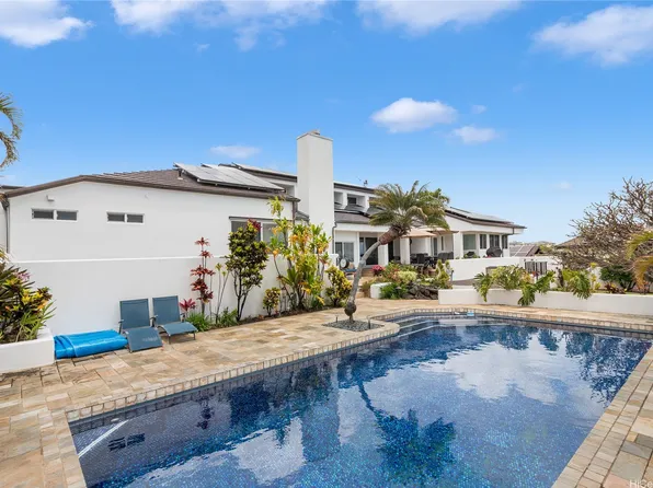 2039 Laukahi St, Honolulu, HI 96821