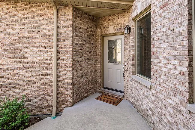 172 Mayo Ct — Photo 20