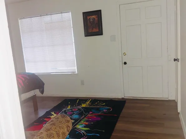 919 Chesterton Dr, Memphis, TN 38127