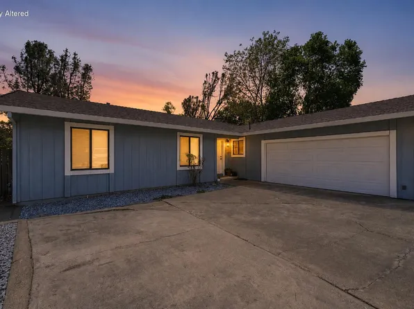 2579 Velia St, Redding, CA 96002