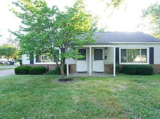 400 Edgewood Dr, Berea, OH 44017