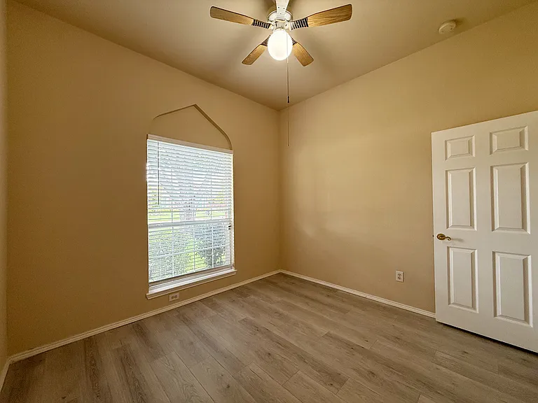 6000 Arlington Dr — Photo 29