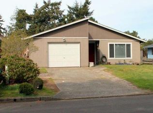 1651 28th St, Florence, OR 97439