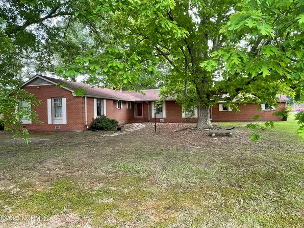 312 W Woodland Avenue, Woodland, NC 27897